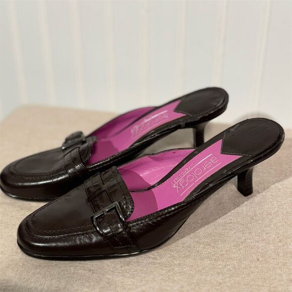 Aerology by Aerosoles Brown Leather Mule Heels 6.5 Slip On Buckle Square Toe Y2K - Picture 1 of 10
